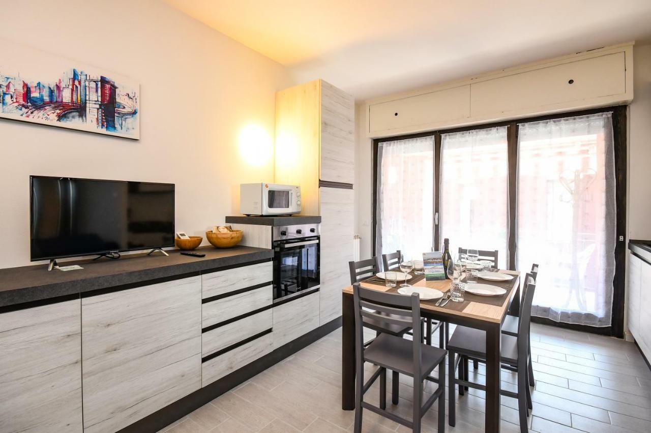 Holiday Sirmione Apartments Екстериор снимка